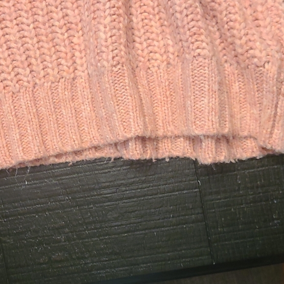 American Eagle Sweater - Picture 5 of 10